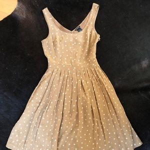Club Monaco Tan Open back palm silk dress sz 0
